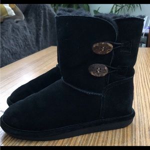 BearPaw Elena Black Suede Winter Boots 
Girls Size 2